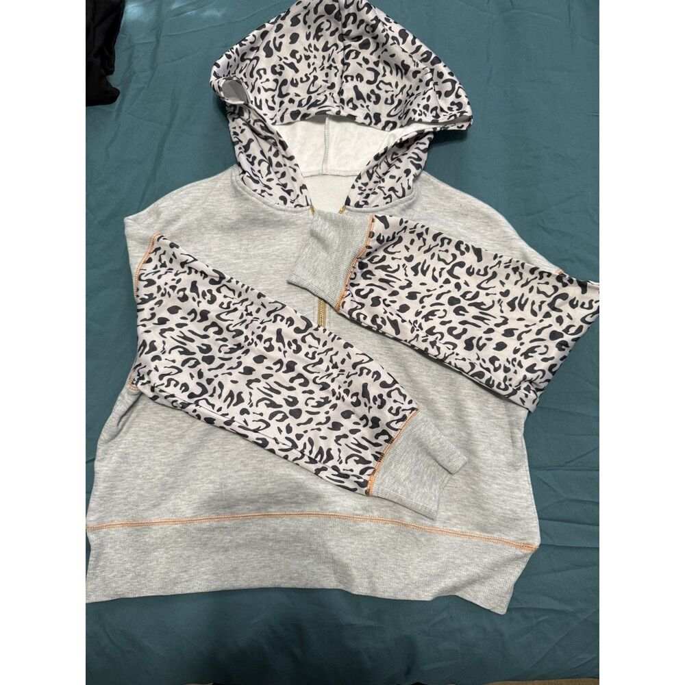 Shein Sweatshirt XL